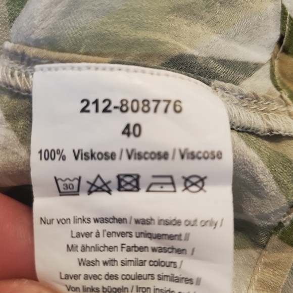 Dresses - Picture 4 of 4